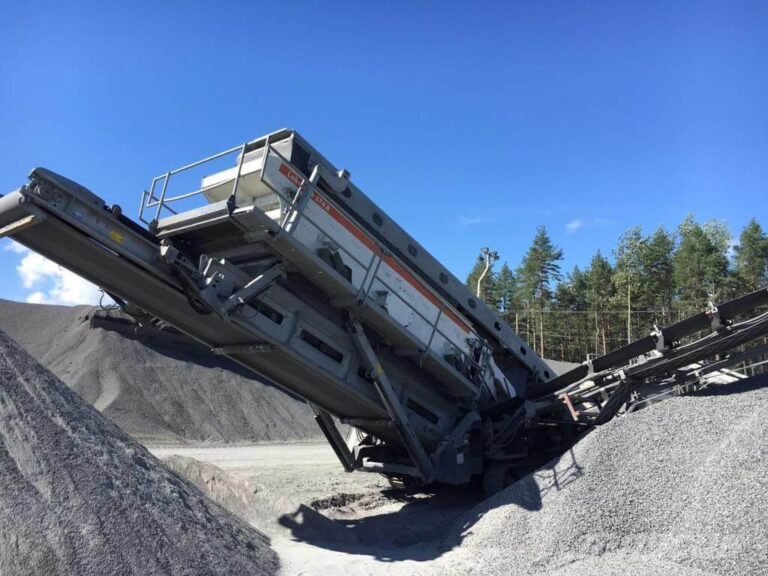 metso-nordberg-lokotrack-st4-85c19ce64-1